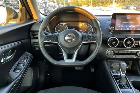 Used 2024 Nissan Sentra SV image 8