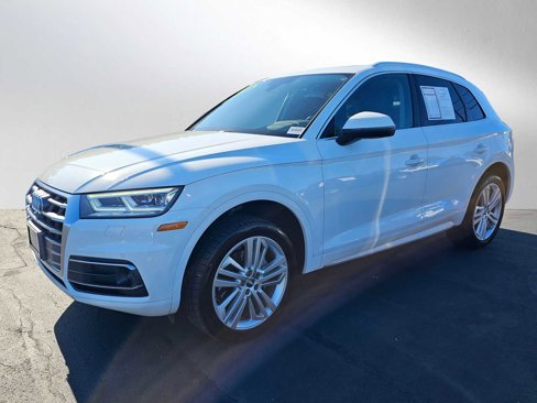 Used 2018 Audi Q5 Prestige w/ Prestige Package image 3