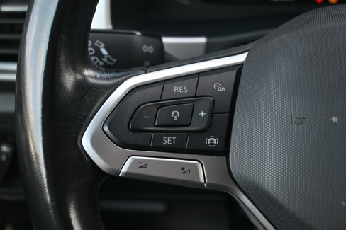 Used 2020 Volkswagen Atlas Cross Sport SEL Premium image 35