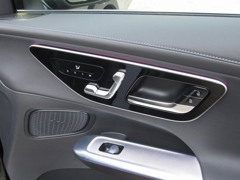 Certified 2025 Mercedes-Benz GLC 300 4MATIC image 21