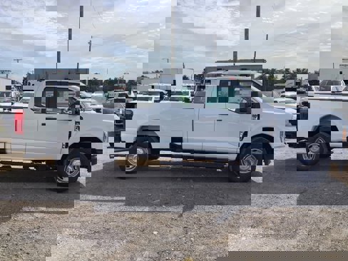 New 2026 Ford F250 XL image 5