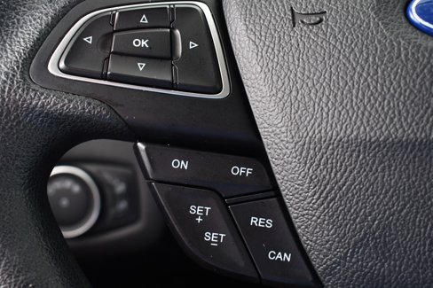 Used 2019 Ford Escape SE image 30