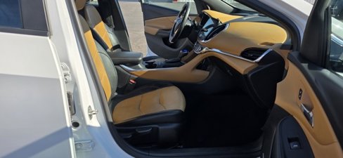 Used 2017 Chevrolet Volt Premier w/ Driver Confidence II Package image 16