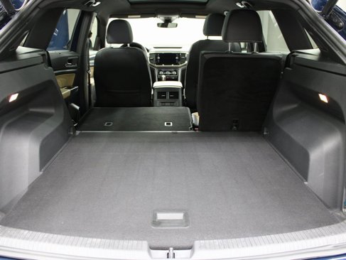 Used 2021 Volkswagen Atlas Cross Sport SEL Premium image 41