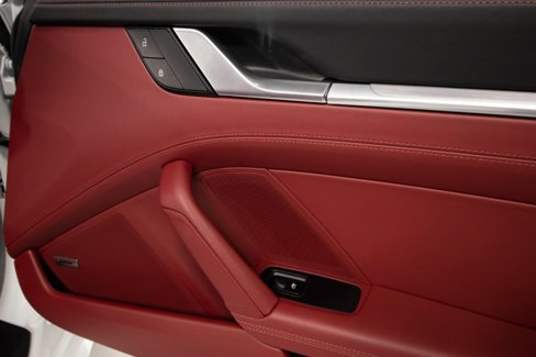 Used 2024 Porsche 911 Carrera image 40