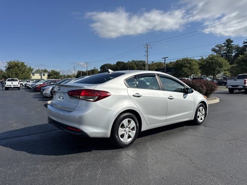 Used 2018 Kia Forte LX w/ Sports Package image 5