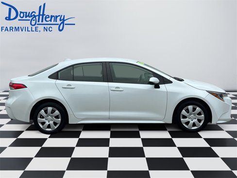 Used 2022 Toyota Corolla LE image 6