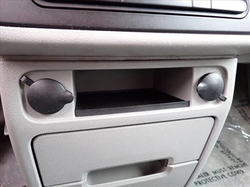Used 2005 Ford Freestar SES image 20