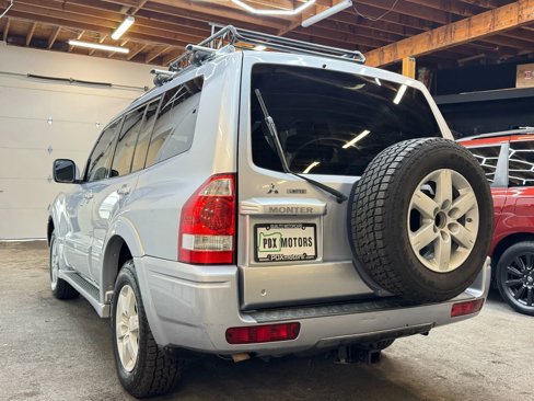 Used 2005 Mitsubishi Montero Limited image 4