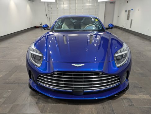 Used 2024 Aston Martin DB12 Convertible image 28