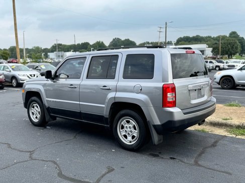 Used 2016 Jeep Patriot Sport w/ Power Value Group image 4