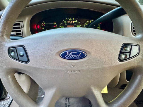 Used 2003 Ford Taurus SES image 16