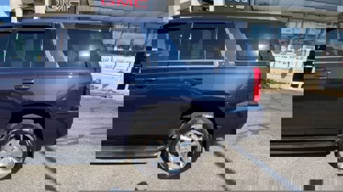 Used 2018 Chevrolet Tahoe LT image 38