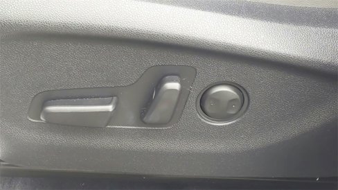 Used 2016 Kia Sorento EX image 19
