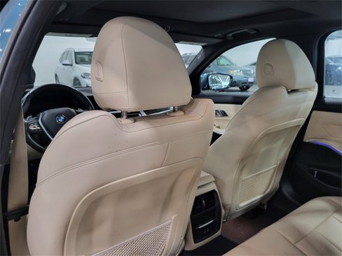 Certified 2021 BMW 330i Sedan w/ Convenience Package image 27