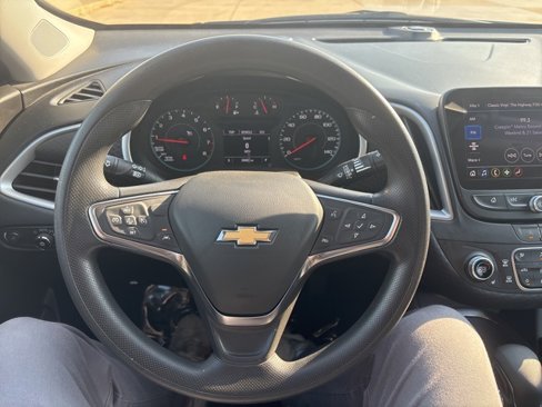 Used 2024 Chevrolet Malibu LT image 17