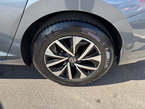 Used 2025 Volkswagen Jetta S image 31