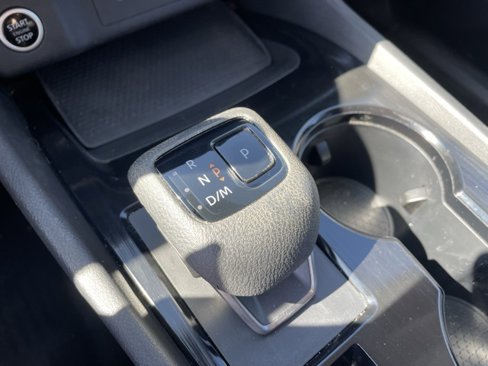 Used 2023 Nissan Rogue SV image 17