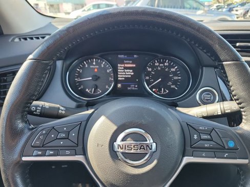 Used 2022 Nissan Rogue Sport SV w/ Technology Package image 23
