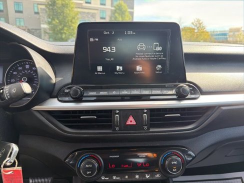 Used 2019 Kia Forte LXS image 9