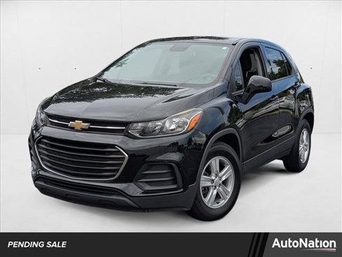 Used 2020 Chevrolet Trax LS image 1