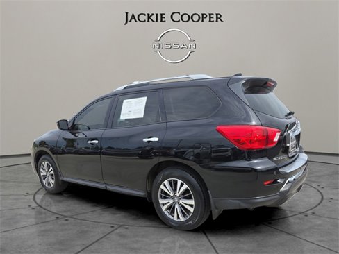 Certified 2020 Nissan Pathfinder SV image 3