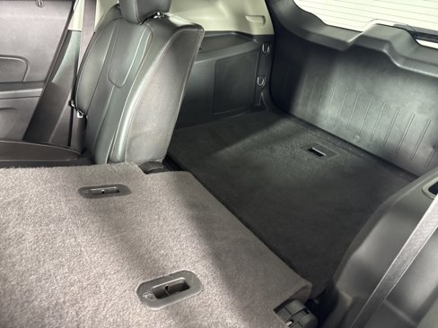 Used 2017 GMC Terrain SLT image 30
