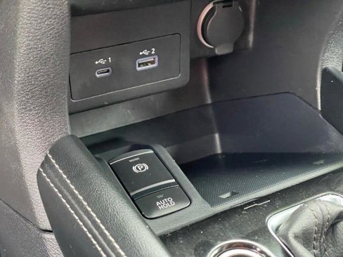 Certified 2023 Nissan Kicks SR image 20