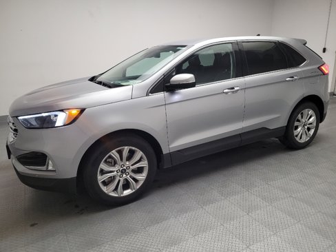 Used 2024 Ford Edge Titanium image 2