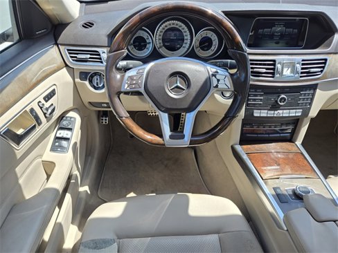 Used 2016 Mercedes-Benz E 350 Sedan image 15