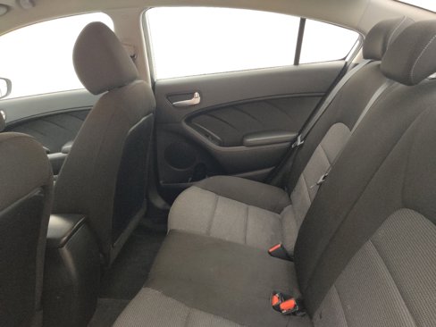 Used 2018 Kia Forte LX image 18