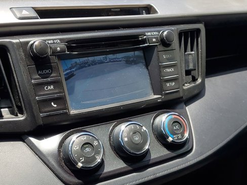 Used 2016 Toyota RAV4 LE image 25