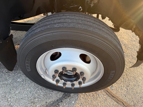 Used 2019 Ford F550 4x4 Regular Cab Super Duty image 12