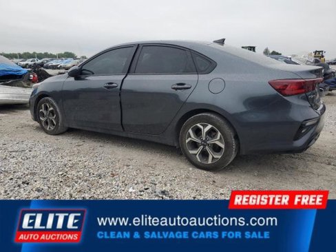 Used 2021 Kia Forte LXS image 3