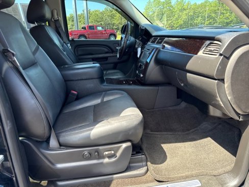 Used 2014 GMC Yukon Denali image 9