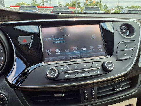 Used 2020 Buick Envision Essence image 22