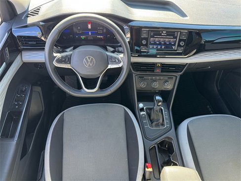 Certified 2022 Volkswagen Taos S image 12