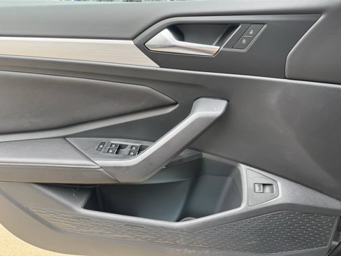 New 2025 Volkswagen Jetta Sport image 8