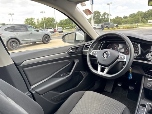 Used 2021 Volkswagen Jetta S w/ Driver Assistance Package image 32