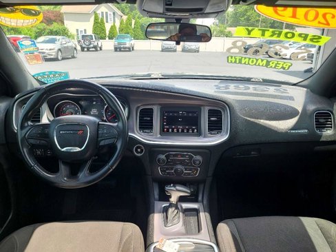 Used 2019 Dodge Charger SXT image 17