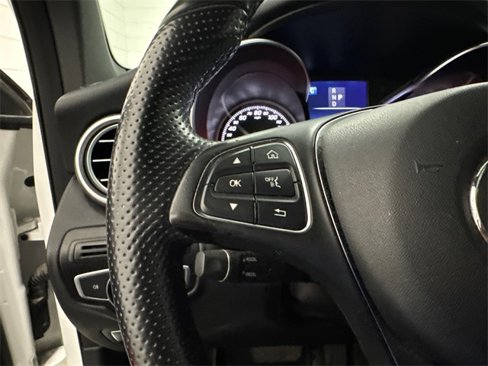 Used 2017 Mercedes-Benz GLC 300 image 9