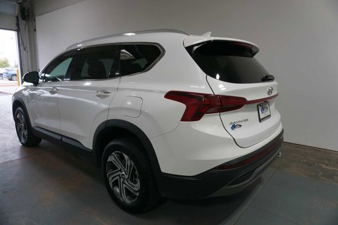 Used 2023 Hyundai Santa Fe SEL image 3