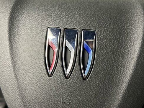 New 2025 Buick Envista Avenir image 25