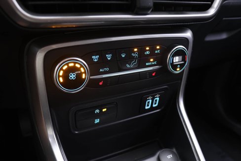 Used 2020 Ford EcoSport SE image 6