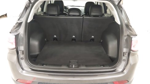 Used 2018 Jeep Compass Latitude image 27