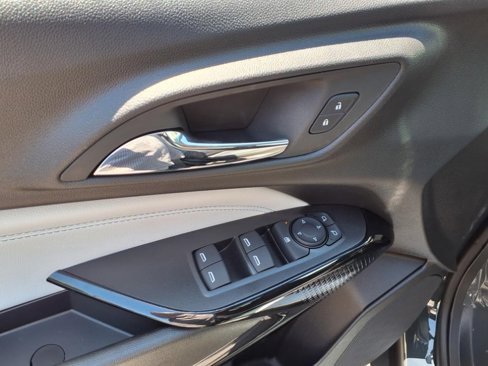 New 2025 Chevrolet Trax LT w/ Driver Confidence Package image 9