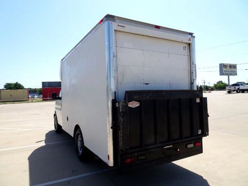 Used 2015 Chevrolet Express 3500 image 10