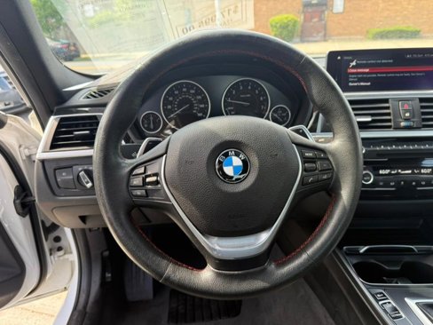 Used 2018 BMW 330i xDrive Sedan image 14