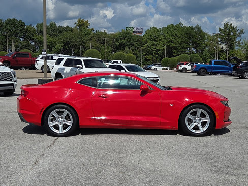 Used 2020 Chevrolet Camaro LT image 6