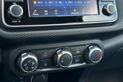 New 2025 Nissan Kicks Play S image 20